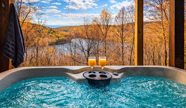 Paws & Peaks Lakeview Lodge! - Private Dock Slip + Hot Tub, AMAZING Views!