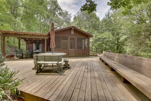 Peaceful Carrollton Retreat w/Deck & Fire Pit!
