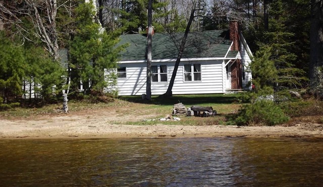 Peaceful Cottage On Milakokia Lake with Saturday Check in to Saturday Check out