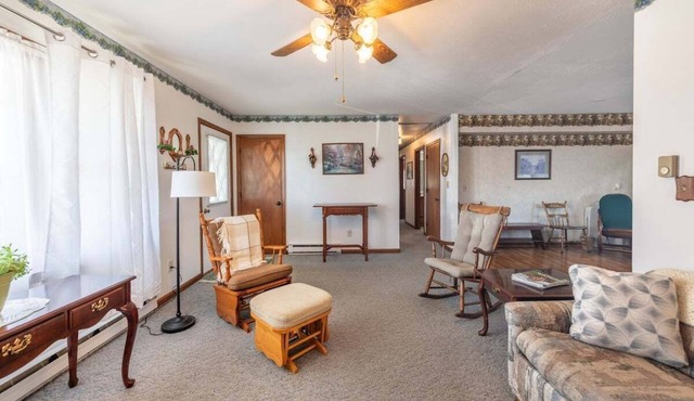 Peaceful Farmhouse Retreat Near Washington Court House