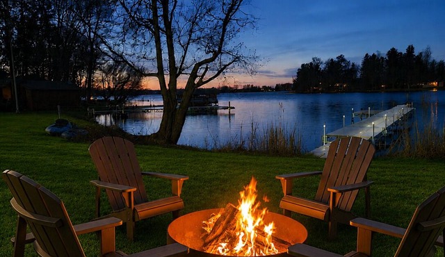Peaceful Lakeside Retreat on Little Grand Lake