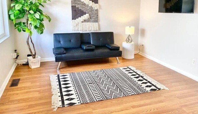 Peaceful+Modern 1BR | Near UD+MVH+Downtown