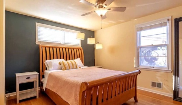 Peaceful Oasis 3BR w/ Garden, Steps to Beach & Zoo