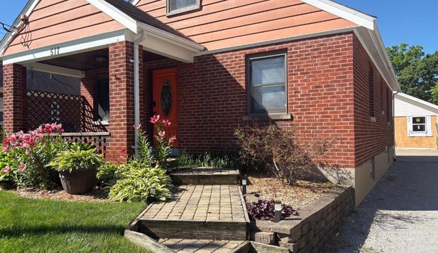 Peaceful Stay-Private Lower Level with Private Bath