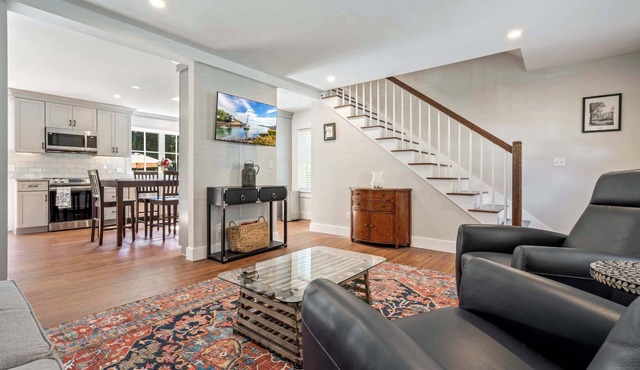 Pepperrell Place - Home for 6