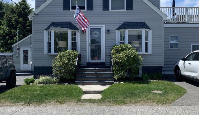 Perfect Pine Point beach house with rooftop deck and private yard!