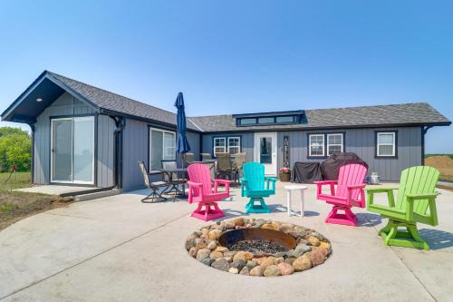 Pet-Friendly Cabin w/Lake Access & Patio in Dent