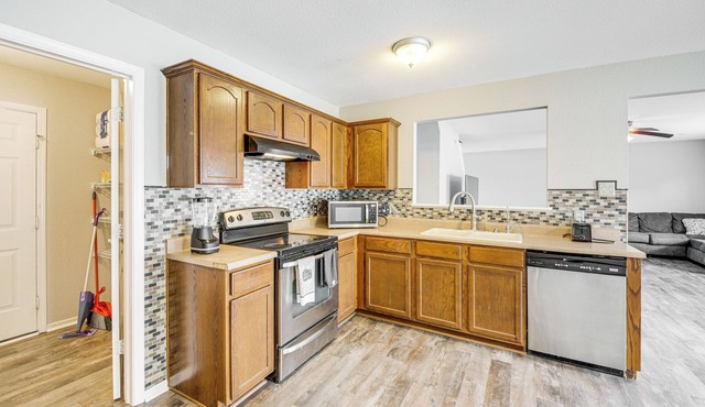 Pet-Friendly Camby Home: 13 Mi to Indianapolis