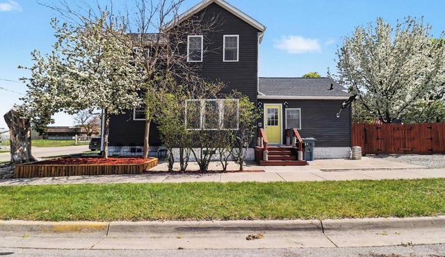 Pet-Friendly Home at Manistee Lk, Downtown
