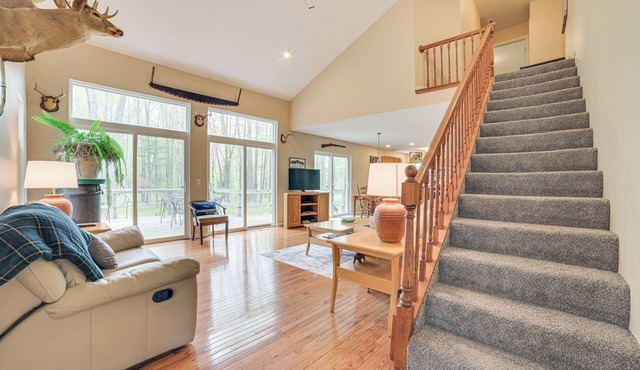 Pet-friendly Kalkaska Home ~ 19 Mi to Torch Lake!