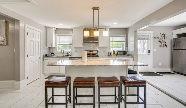 Pet-Friendly Lynn Home w/Patio - 3 Mi to Beach!