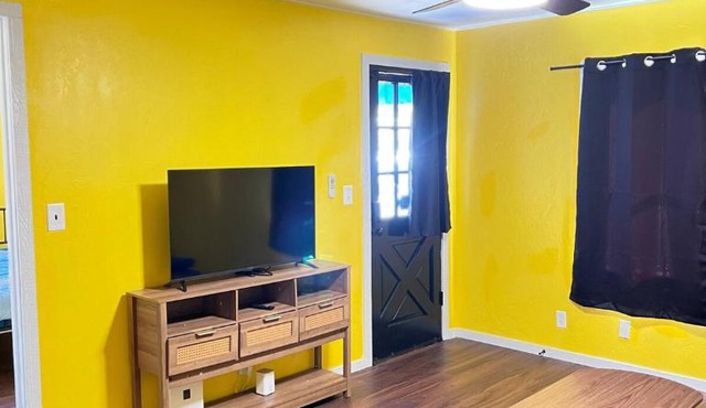Pet friendly Newly renovated Two bedroom Property in Central Okc