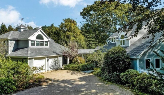 Pet Friendly Spacious Waterfront Home With A Deep Water Access Dock (2324)