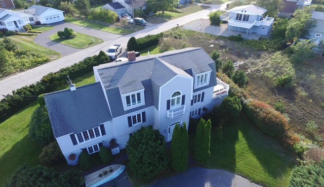 Pine Point Home in Quiet Neighborhood
