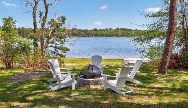 Pinewater Grand Lodge Waterfront Private beach Kayaks