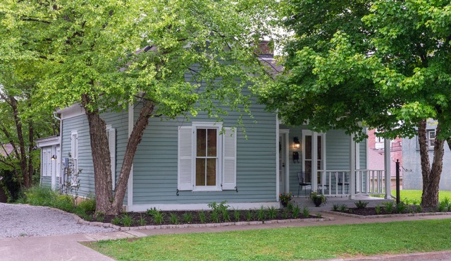 Pioneer Park Cottage, 2 BR/2 BA Downtown Historic Bardstown