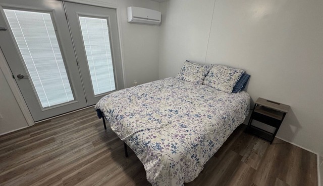 Pleasant 1-bedroom apartment A with AC in Saint Joseph