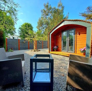 Pod at Lonan drive