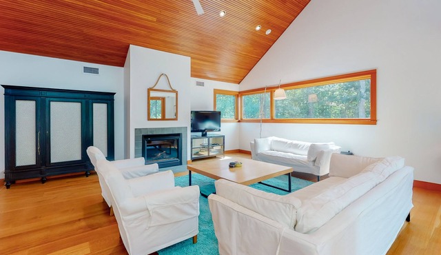 Polished architectural gem w/ private pool, covered patio & vaulted ceilings