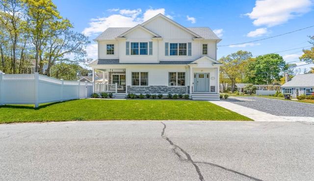 Popponesset-3-bedrooms, 3.5 baths, sleeps 6, A/C, Pool, Firepit