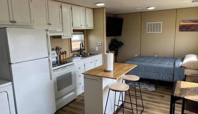 Prairie Tiny Home near TRNP
