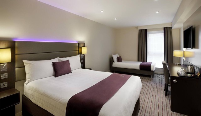 Premier Inn Carlisle - M6 Jct42