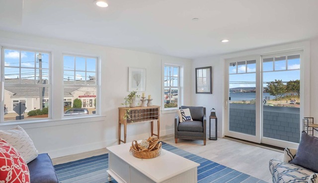 Premium Ocean View Corner Condo (860S.F.)