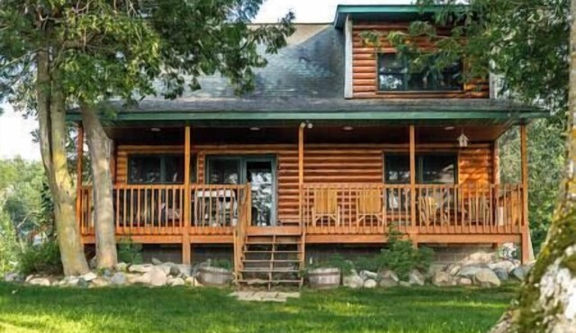*Price Reduced* Cozy cabin on Upper Red Lake