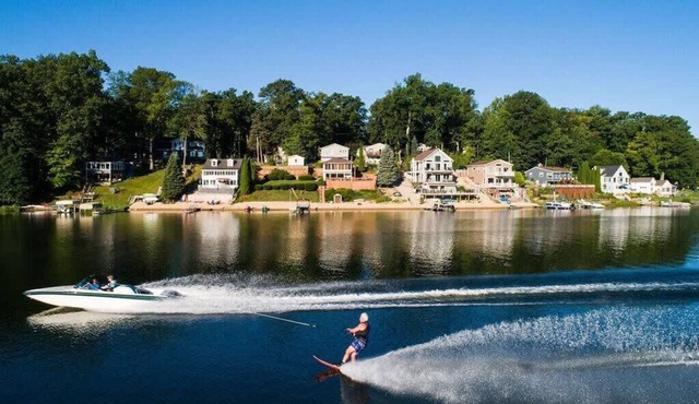 Priscilla's Place: Big Pine Island Lake Retreat