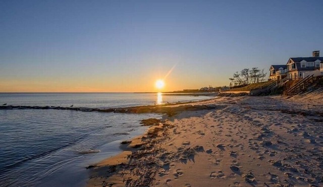 Private beach. 4 bedrooms and 3 full baths RPMS116