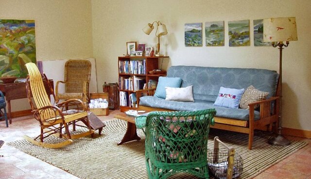 Private Light Filled Cottage, Water Access, Artist's Retreat