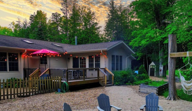 Private Nature Retreat With Game Room