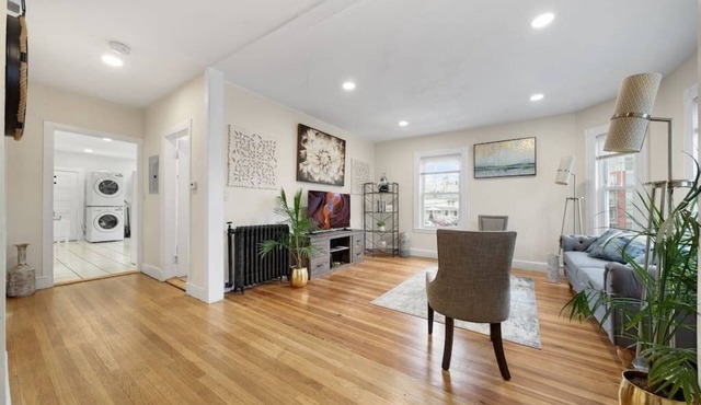 Private Room w/twin Alcove near Charles River
