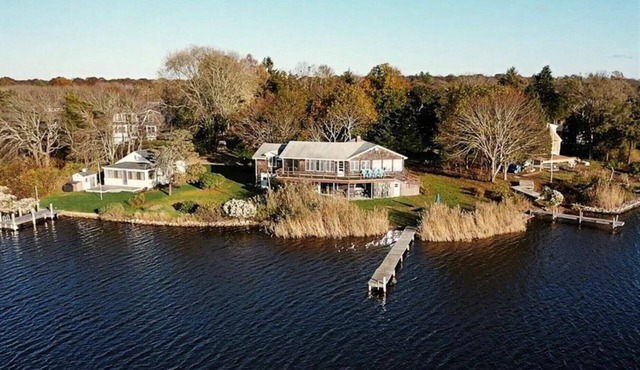 Private Waterfront House, Scenic Sunset Views