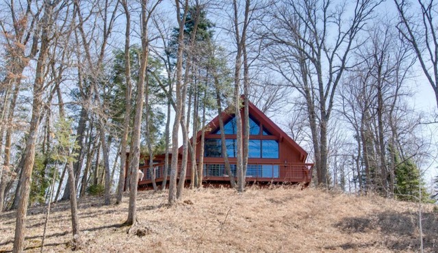 Private Waterfront Cabin on Lake Plantagenet