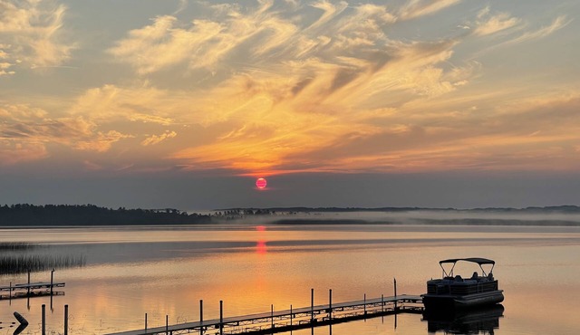 PROMO 22% WEEKLY DISCOUNT Beautiful, Clean, Home on Lake with Resort Amenities