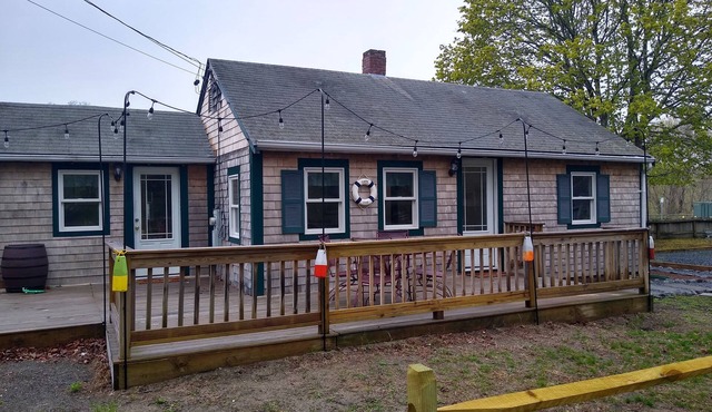 PROMO 5% MONTHLY DISCOUNT! The Napoleon House at Wellfleet Center