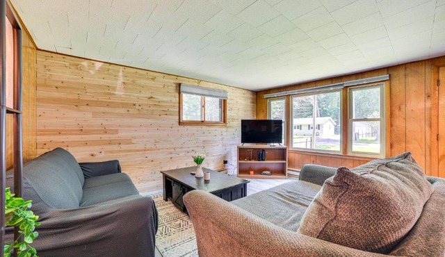 Prudenville Family Home w/Game Room & Fire Pit!