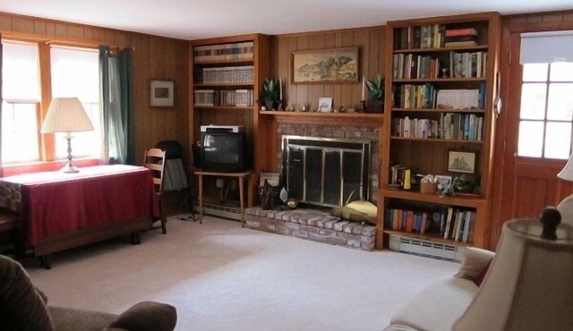 Quaint 2BR Cottage in Wellfleet (1724)