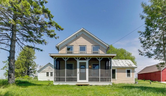 Quiet Baileys Harbor Country Home: 1 Mi to Lake!