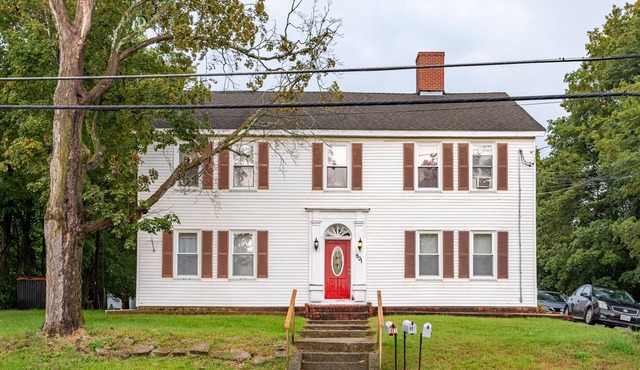 Quiet Furnished 2BR Unit in North Leominster!