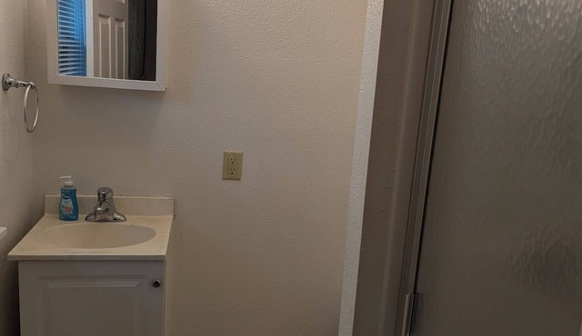 Quiet Private North Fargo Studio