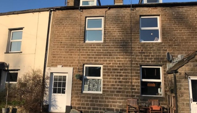 Quirky Cottage in The Heart Of The Yorkshire Dales. Great reviews. Book early.