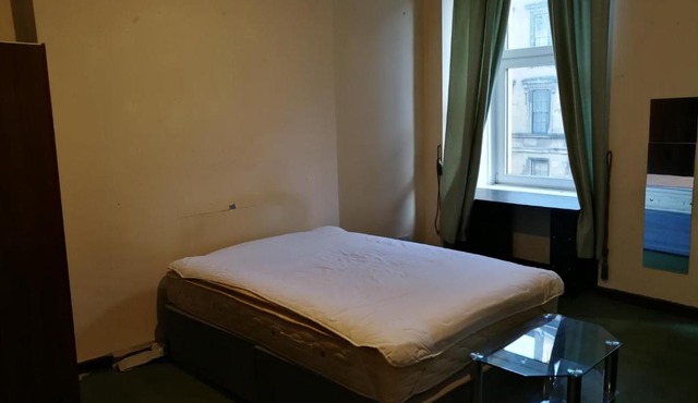 Raglan Room