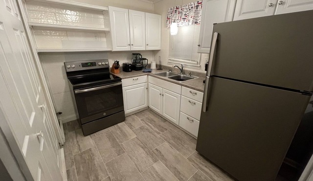 Ranch style home within 30 minutes of most of Louisville! Close to the Parklands