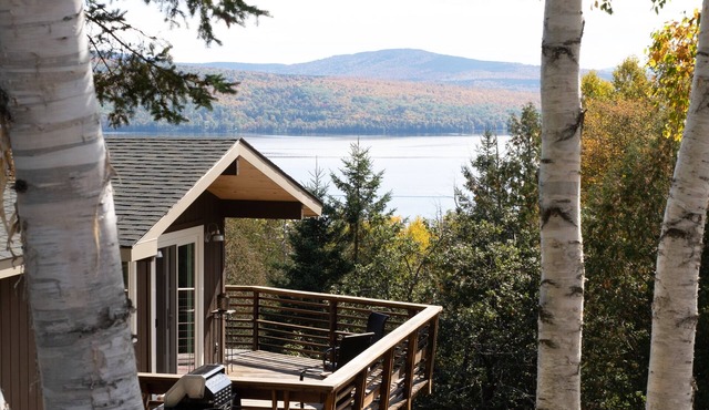 Rangeley Lake House with lake access & views, Saddleback 15min, outdoor paradise