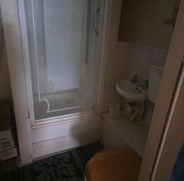 Reading Studio Flat