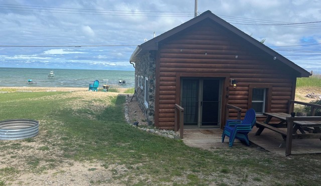 Recently Updated Beachfront Cottage #5