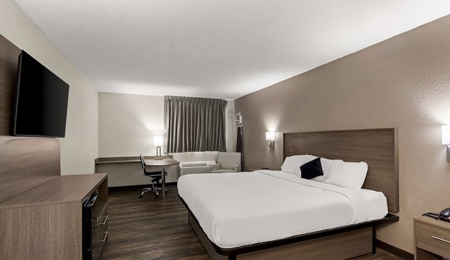 Red Lion Inn & Suites Caseyville