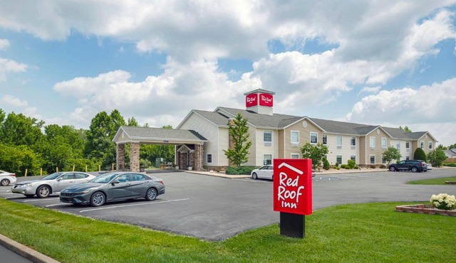Red Roof Inn Charlestown